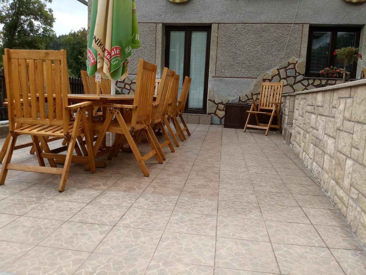 Penzion Apartmany Becov Becov nad Teplou Luaran gambar