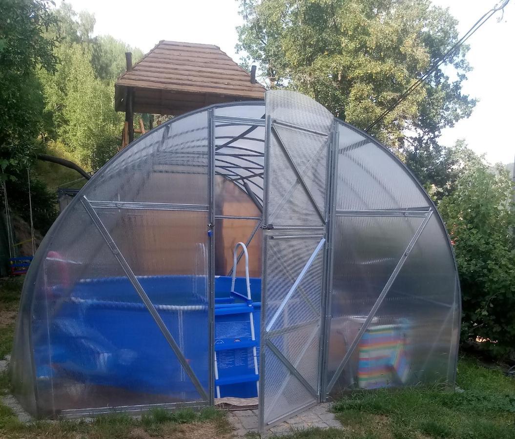 Penzion Apartmany Becov Becov nad Teplou Luaran gambar