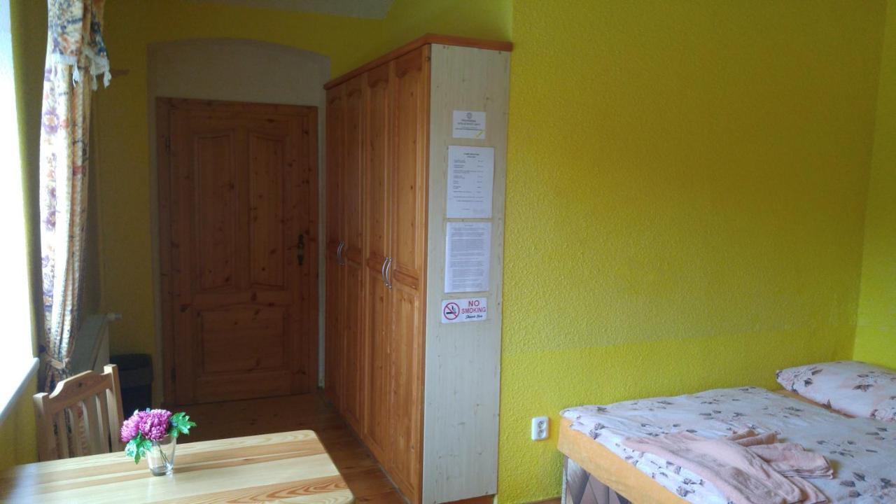 Penzion Apartmany Becov Becov nad Teplou Luaran gambar