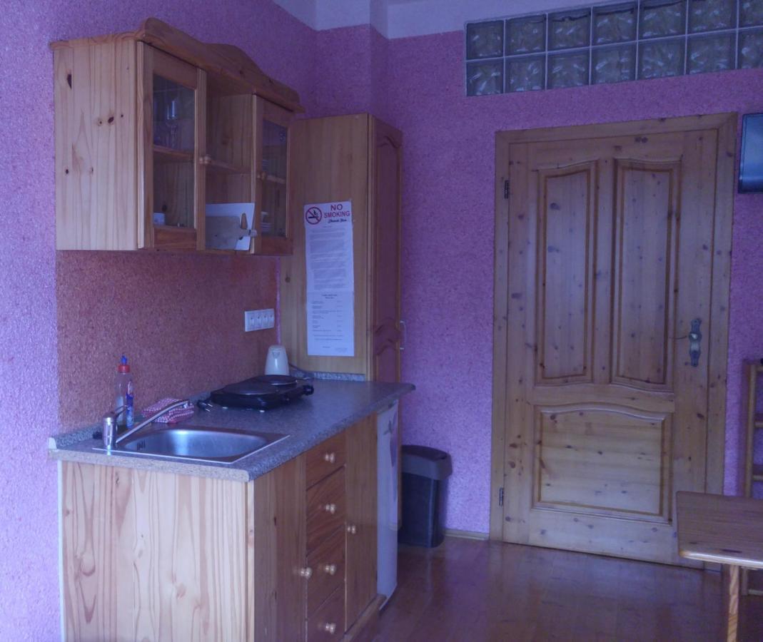 Penzion Apartmany Becov Becov nad Teplou Luaran gambar