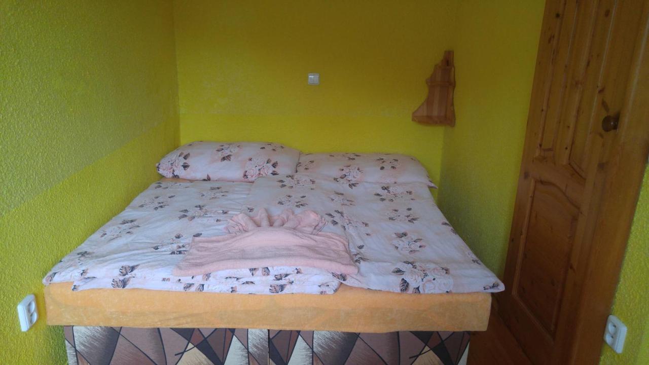 Penzion Apartmany Becov Becov nad Teplou Luaran gambar