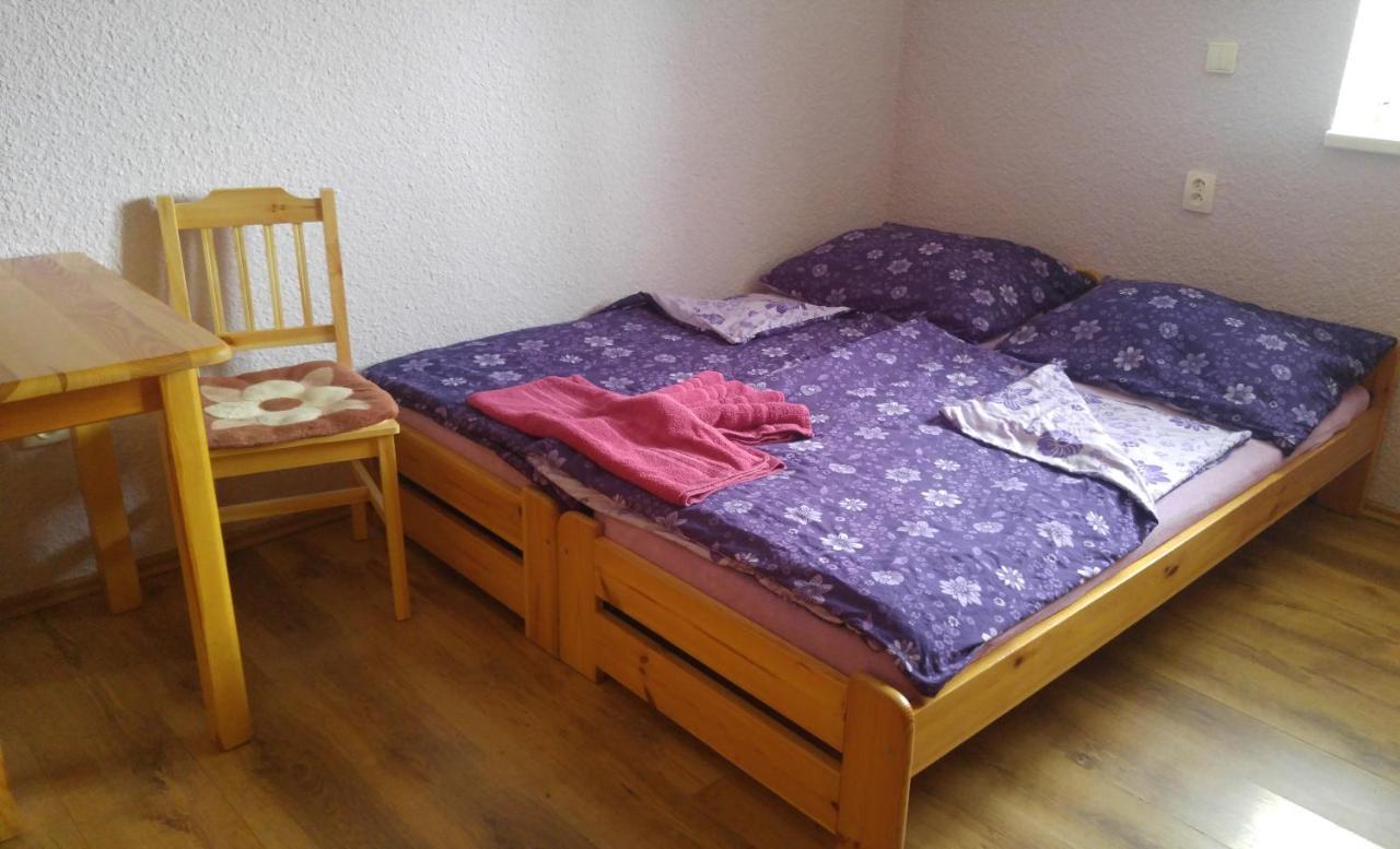 Penzion Apartmany Becov Becov nad Teplou Luaran gambar