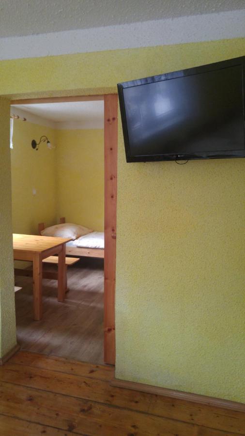 Penzion Apartmany Becov Becov nad Teplou Luaran gambar
