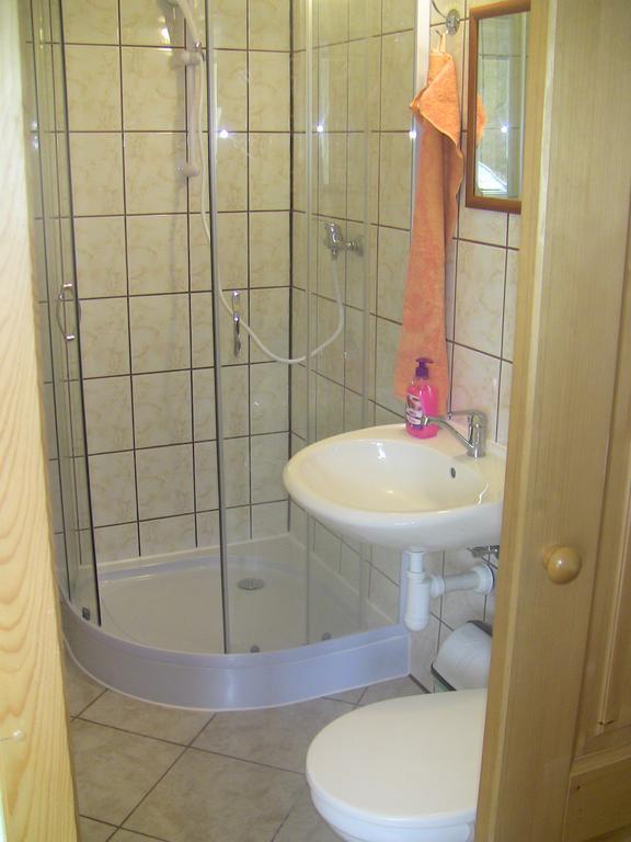 Penzion Apartmany Becov Becov nad Teplou Luaran gambar